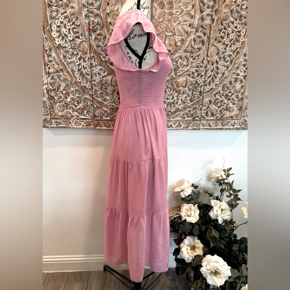 Lee Pink, Super Soft, Lightweight, Smocked Top, Tiered Skirt, Maxi Dress- size M - Picture 6 of 13